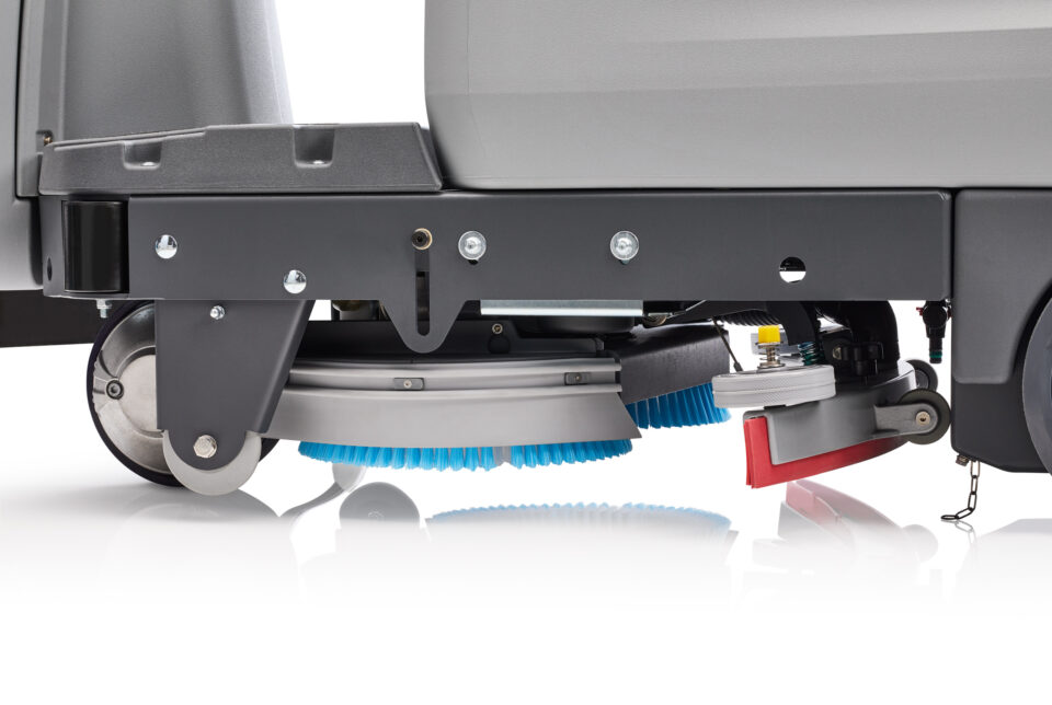 i-Drive_V22-Detail-Borstel-en-Squeegee_ONLINE