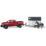 RAM 2500 Power Wagon með hestakerru